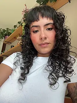 Snapshot of SugarTroubl33 chatting on 02/07/26, 01:37 SugarTroubl33 online show from 02/07/26, 01:37