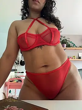 Snapshot of SugarTroubl33 chatting on 02/18/26, 02:02 SugarTroubl33 online show from 02/18/26, 02:02