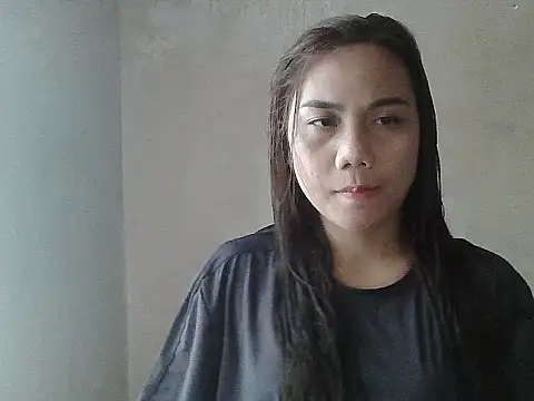 Snapshot of Ur_HotCat chatting on 10/31/25, 03:18 Ur HotCat online show from 10/31/25, 03:18