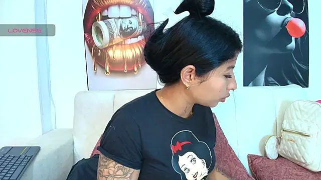 ASSBIG DIRTY online show from 10/28/25, 08:33