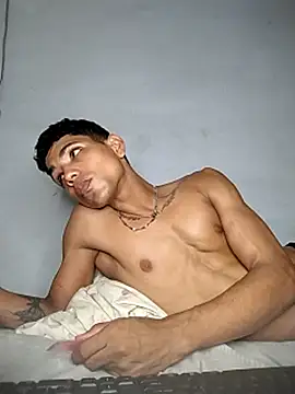 Alex Sweeting online show from 11/08/25, 03:56