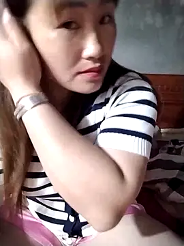 emini-xx online show from 04/06/26, 07:53