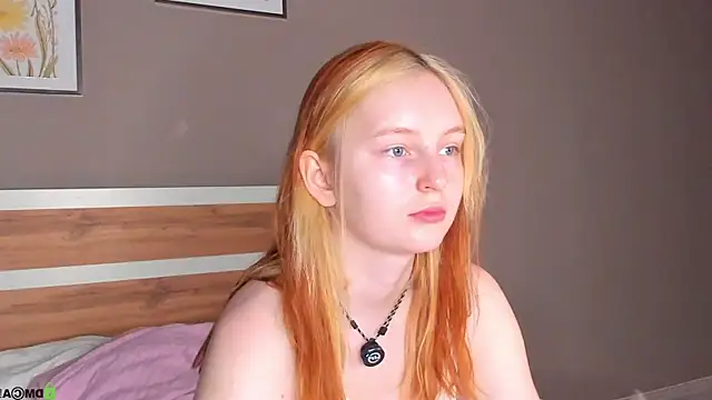 Snapshot of AngelWisee chatting on 07/09/26, 03:10 AngelWisee online show from 07/09/26, 03:10