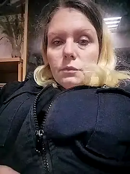 Lana-murr online show from 12/03/25, 07:34