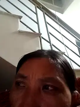 bella-la online show from 11/05/25, 11:21