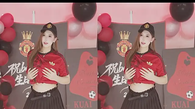 Snapshot of sweetgirls888 chatting on 02/09/26, 12:53 sweetgirls888 online show from 02/09/26, 12:53