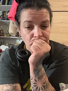 Reniiiir42688 online show from 12/03/25, 04:09