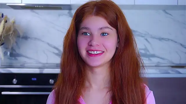 Snapshot of YettaCalabria chatting on 01/12/26, 11:15 YettaCalabria online show from 01/12/26, 11:15