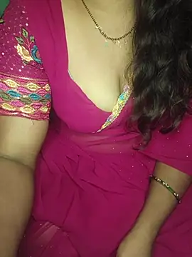 shreyareddy99 online show from 10/30/25, 04:41