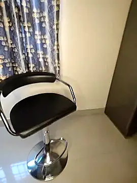 Snapshot of shreyareddy99 chatting on 05/01/26, 08:30 shreyareddy99 online show from 05/01/26, 08:30
