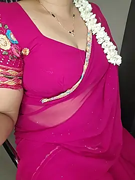 Snapshot of shreyareddy99 chatting on 05/19/26, 06:25 shreyareddy99 online show from 05/19/26, 06:25