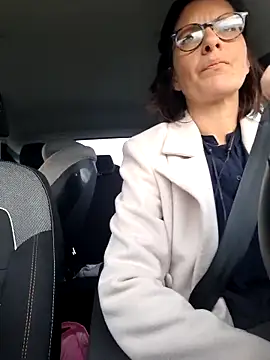 Piediniecollant online show from 12/04/25, 12:03