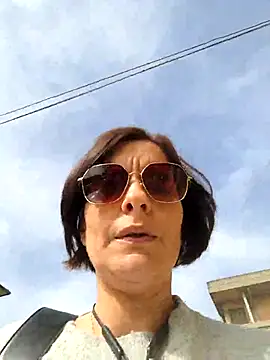 Piediniecollant online show from 03/06/26, 11:06