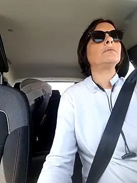 Piediniecollant online show from 04/15/26, 10:00