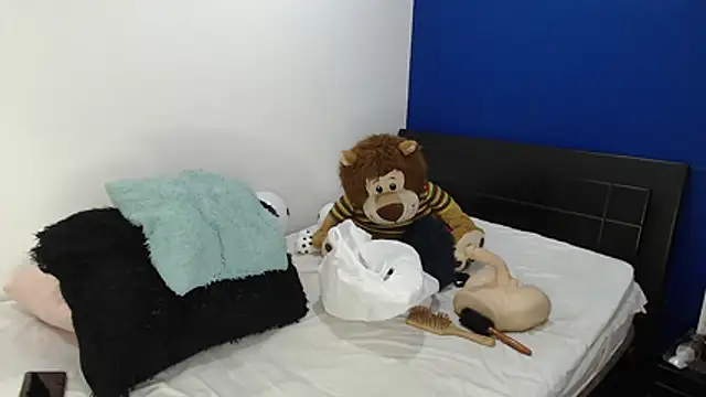 EmmilyConnor online show from 07/07/26, 02:10