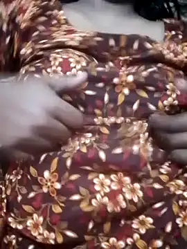 Liza0103 online show from 10/31/25, 12:50