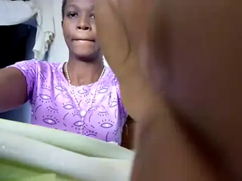 Snapshot of LilithMiller_ chatting on 07/20/26, 02:41 LilithMiller online show from 07/20/26, 02:41