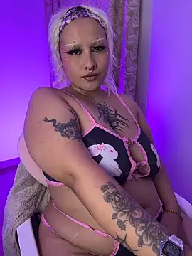 pinkbaddie777 online show from 12/05/25, 02:53