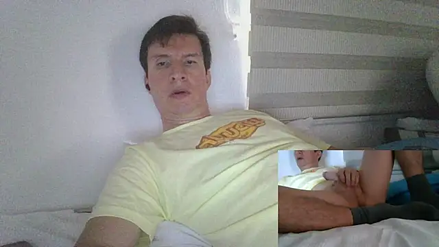 carliesexyman online show from 10/27/25, 06:01