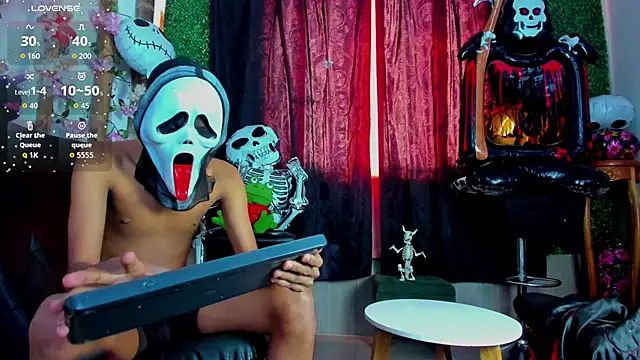 wild best online show from 10/28/25, 07:38