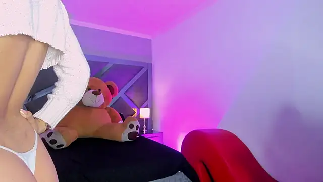  Sofiewild  online show from 03/04/26, 07:20