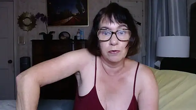 BigbustedBrenda online show from 10/31/25, 10:33