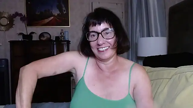 BigbustedBrenda online show from 11/27/25, 10:45