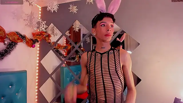 Max Steell online show from 11/28/25, 07:44