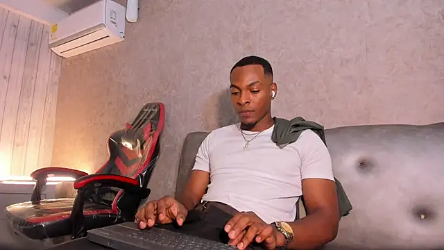 for itan online show from 11/29/25, 12:52