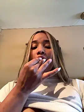 Snapshot of AriVelvet chatting on 01/11/26, 10:04 AriVelvet online show from 01/11/26, 10:04