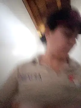 Camila-Valverde online show from 12/16/25, 09:42