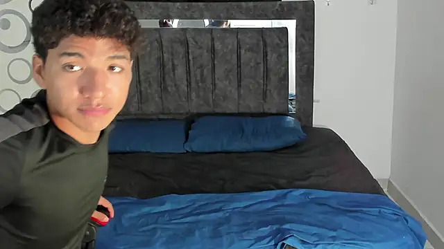 Maximiliano Khalil online show from 01/18/26, 07:39