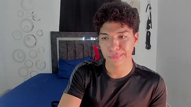 Maximiliano Khalil online show from 01/31/26, 07:23