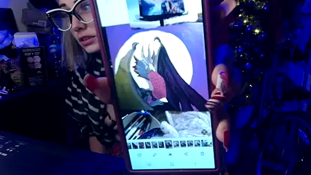 DaniDoodles420 online show from 12/19/25, 11:45