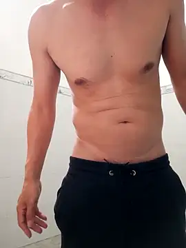 Snapshot of Cafeen19 chatting on 02/12/26, 03:12 Cafeen19 online show from 02/12/26, 03:12