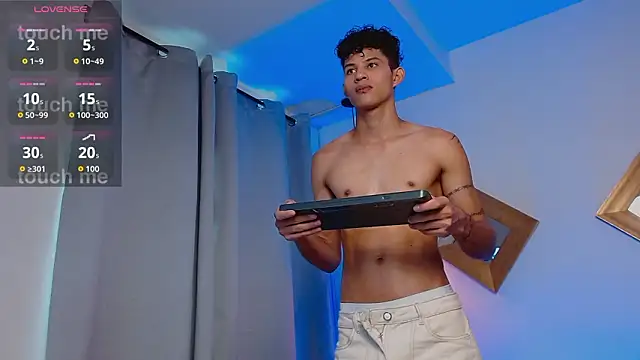 KamiSuarez online show from 02/03/26, 06:35