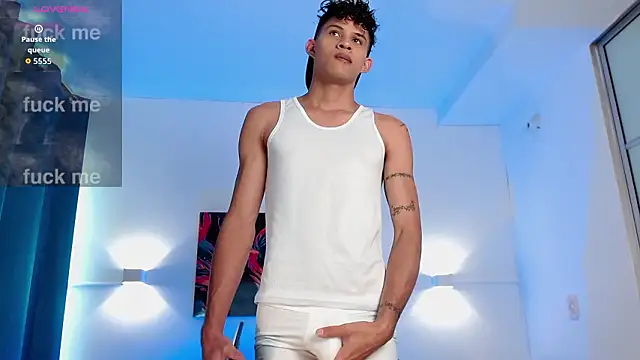 KamiSuarez online show from 02/17/26, 06:36