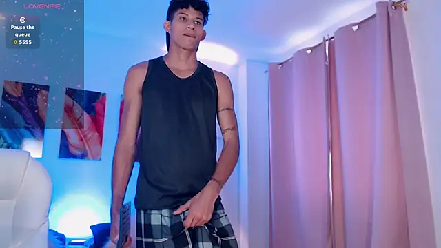 KamiSuarez online show from 03/18/26, 06:44