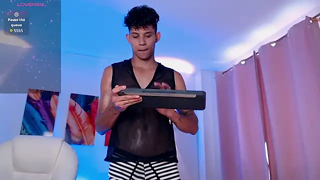 KamiSuarez online show from 03/20/26, 06:35