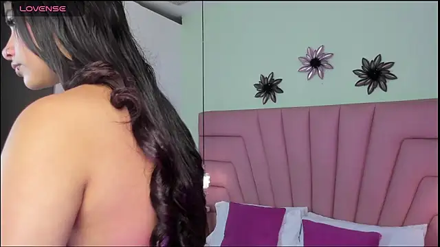 Kim Luna1 online show from 04/25/26, 03:09