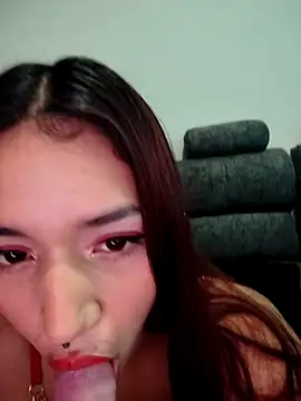 Sophie tomsonp online show from 10/28/25, 01:03