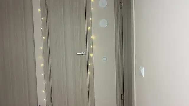 Lisa Graham online show from 11/18/25, 05:23