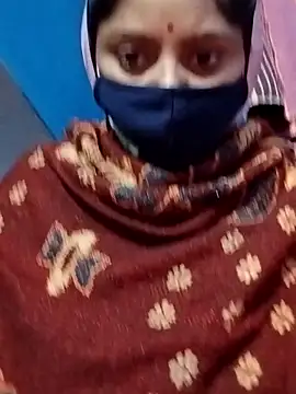 Snapshot of Anju_sharma chatting on 11/16/25, 11:32 Anju sharma online show from 11/16/25, 11:32