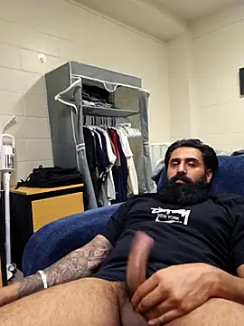 Snapshot of panjabijatt94 chatting on 10/30/25, 01:01 panjabijatt94 online show from 10/30/25, 01:01