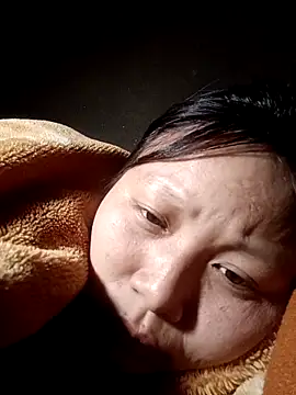 yoyo-mi online show from 11/07/25, 02:11