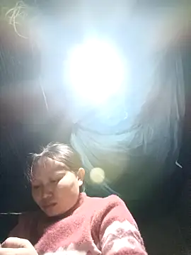 yoyo-mi online show from 12/18/25, 02:39