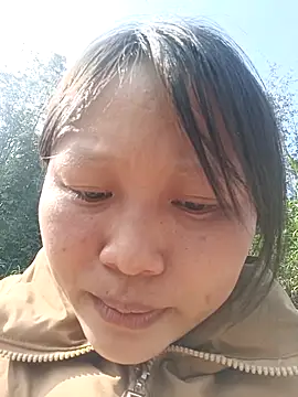 yoyo-mi online show from 12/20/25, 03:02