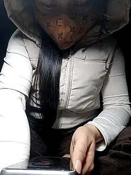 yoyo-mi online show from 02/03/26, 02:21