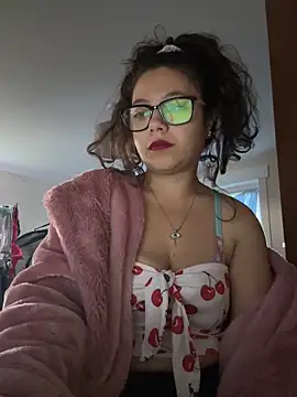 Sexy MamacitaX online show from 10/28/25, 04:20