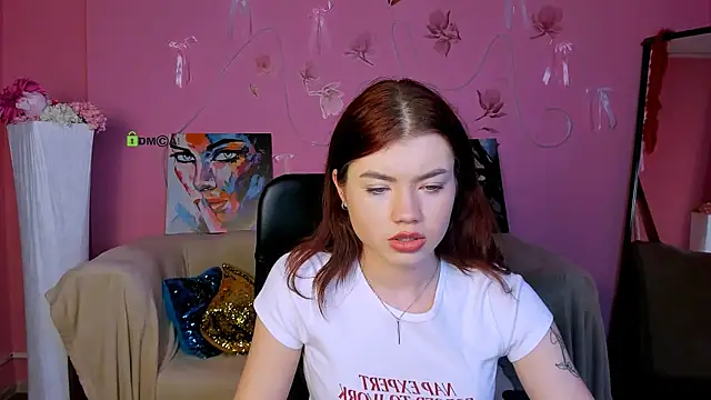 Snapshot of isabel_wave chatting on 06/19/26, 07:06 isabel wave online show from 06/19/26, 07:06